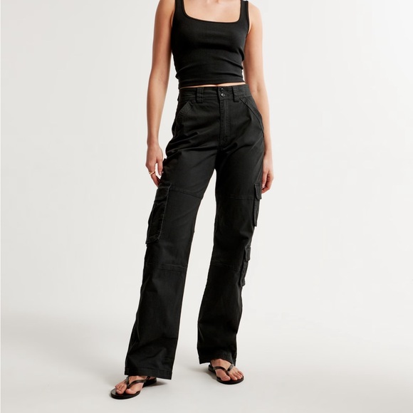 Abercrombie Relaxed Cargo Pant - Picture 2 of 4